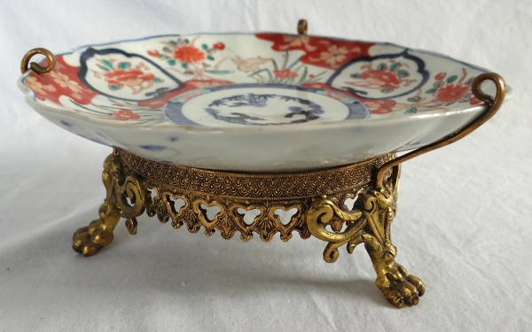 Set of 4 Imari porcelain serving plates, Japan, 19th century