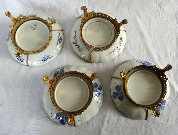 Set of 4 Imari porcelain serving plates, Japan, 19th century