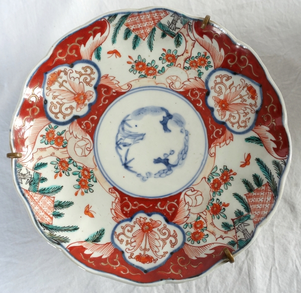 Set of 4 Imari porcelain serving plates, Japan, 19th century