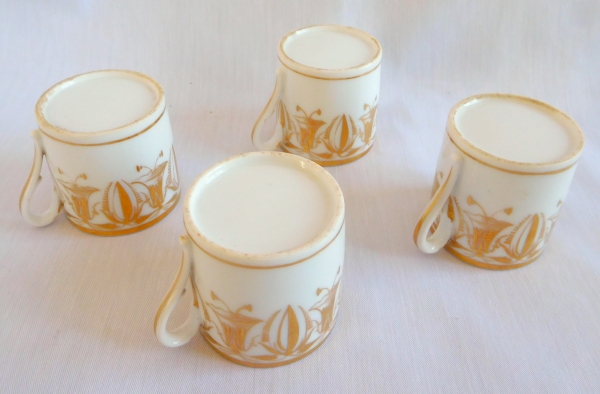 4 Empire Paris porcelain coffee cups enhanced with fine gold, early 19th century circa 1800