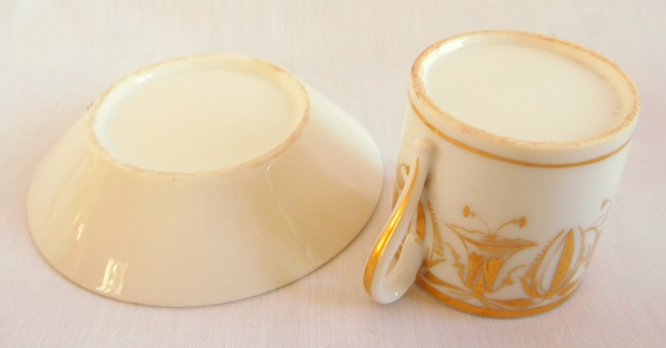 4 Empire Paris porcelain coffee cups enhanced with fine gold, early 19th century circa 1800