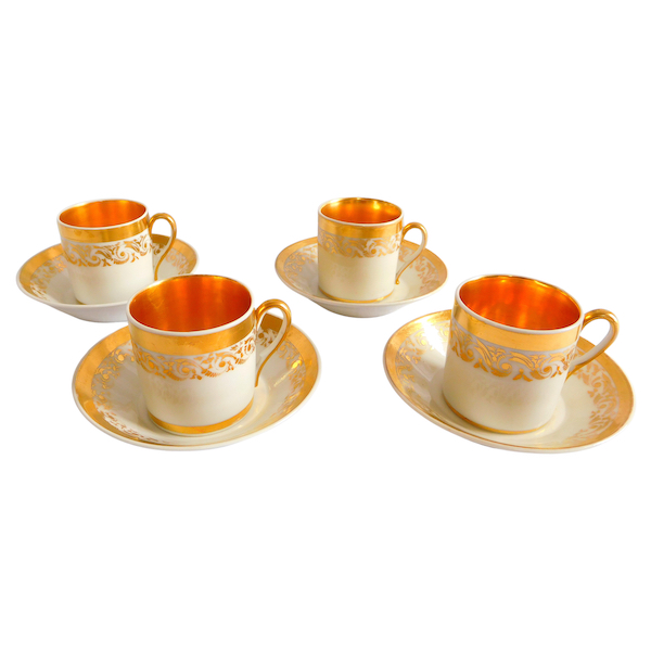 4 Paris porcelain coffee cups enhanced with fine gold - Empire style, early 19th century circa 1830