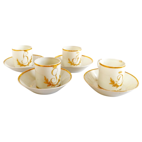 Suite de 4 tasses à café litron à monogrammes d'époque Directoire vers 1800