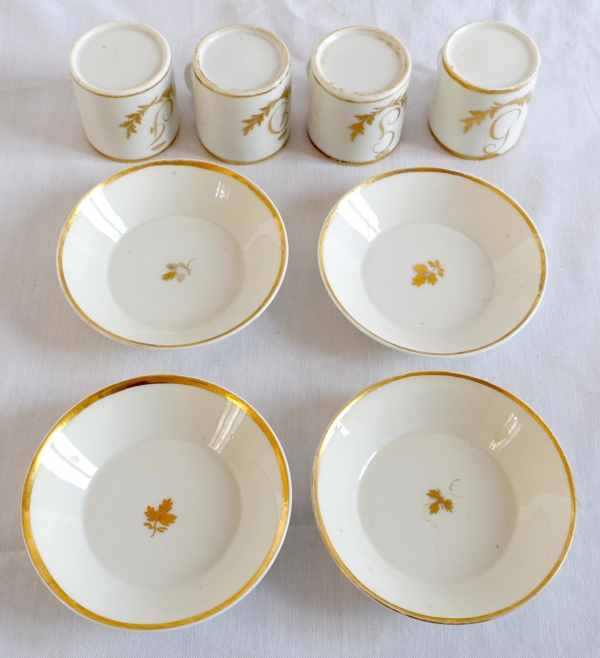 Suite de 4 tasses à café litron à monogrammes d'époque Directoire vers 1800