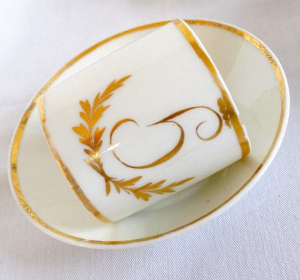 Suite de 4 tasses à café litron à monogrammes d'époque Directoire vers 1800