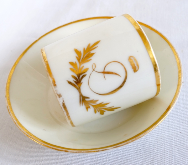 Suite de 4 tasses à café litron à monogrammes d'époque Directoire vers 1800