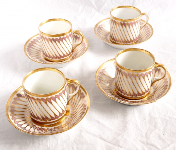 Dagoty : série de 4 tasses à café de forme litron en porcelaine de Paris, époque Empire