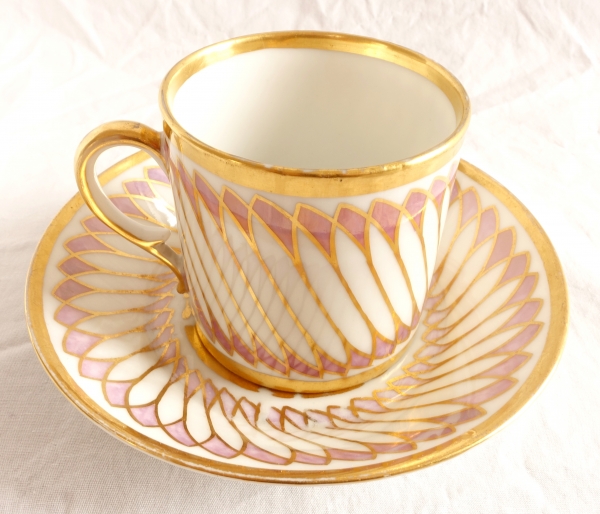 Dagoty : série de 4 tasses à café de forme litron en porcelaine de Paris, époque Empire