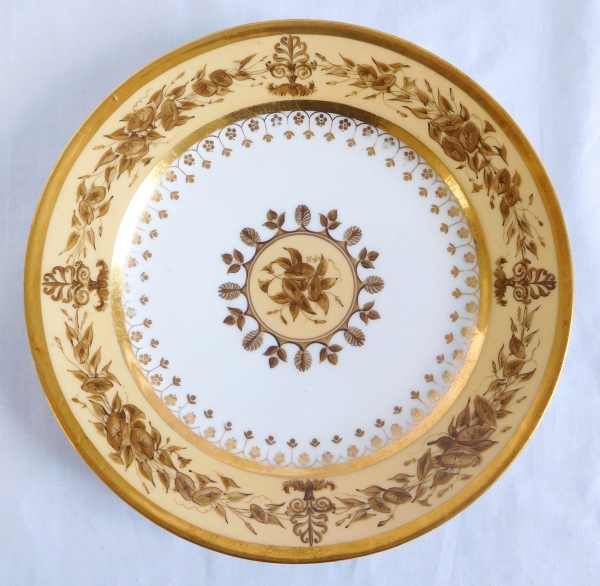 Manufacture Schoelcher : série de 6 assiettes de table Empire porcelaine vanille & or - signées