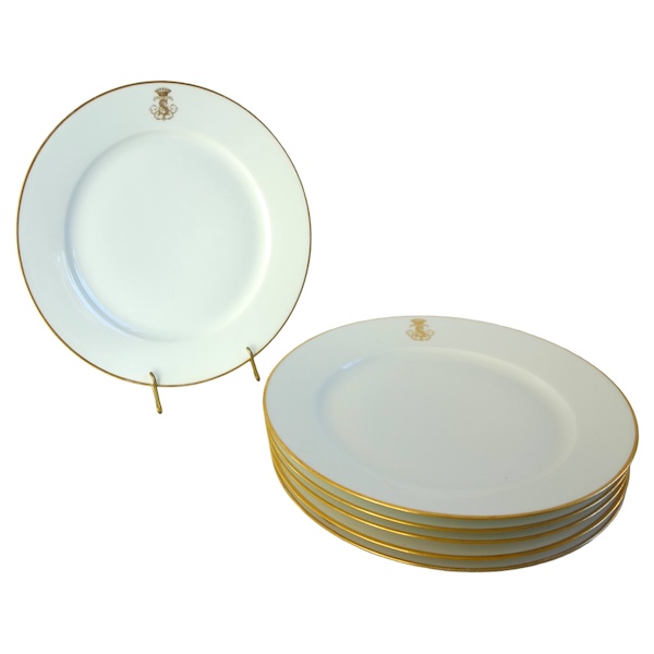 6 assiettes de table en porcelaine de Sèvres à couronne de Comte - signées, datées 1868
