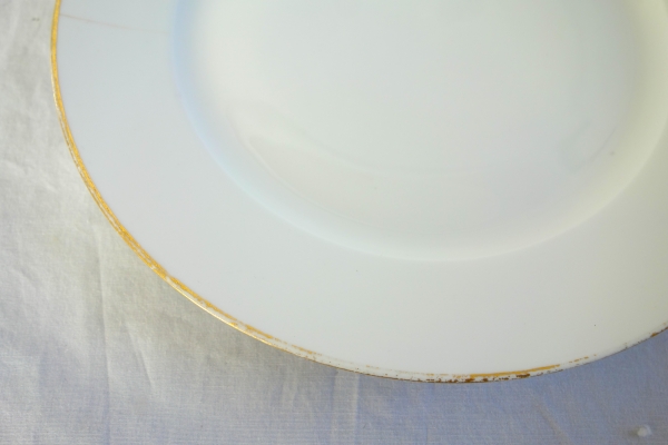 6 assiettes de table en porcelaine de Sèvres à couronne de Comte - signées, datées 1868