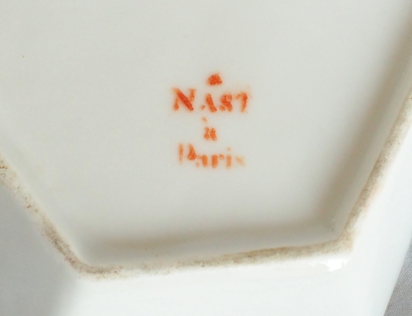 Nast : set of 6 Empire Paris porcelain egg cups - early 19th century