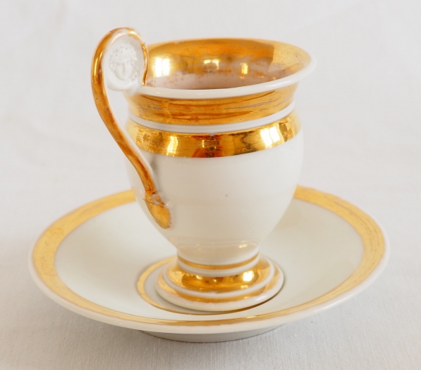 Empire Paris porcelain coffee set enhanced with fine gold : 6 coffee cups, early 19th century