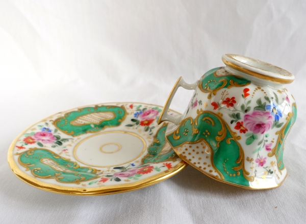 Set of 6 Paris porcelain tea cups attributed to Jacob Petit - 19th century