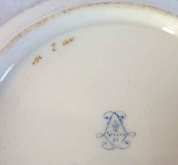 Manufacture Royale de Sèvres 1821 : suite 6 tasses à café litron en porcelaine à décor Egyptien