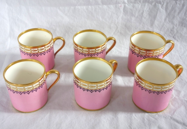 Manufacture Royale de Sèvres 1821 : suite 6 tasses à café litron en porcelaine à décor Egyptien