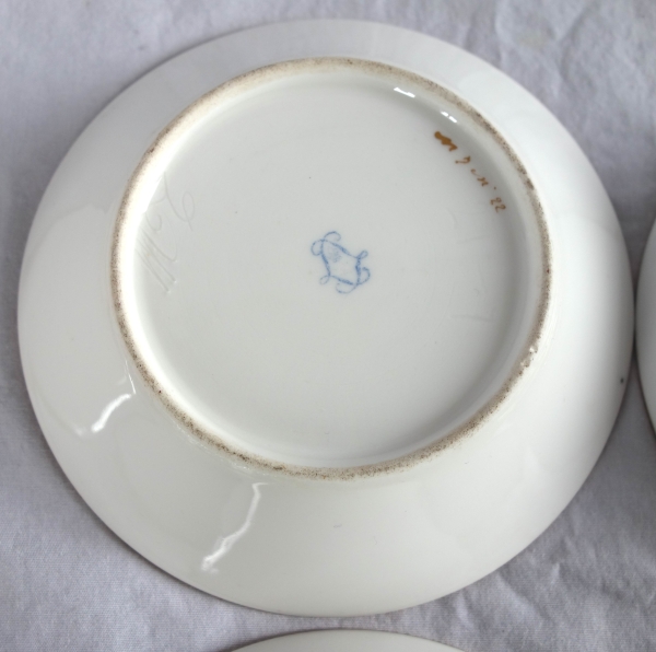 Manufacture Royale de Sèvres 1821 : suite 6 tasses à café litron en porcelaine à décor Egyptien