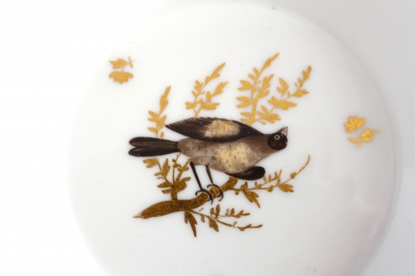 Brussels porcelain coffee set : 6 coffee cups gilt with fine gold and polychromatic birds circa 1800