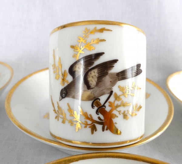 Brussels porcelain coffee set : 6 coffee cups gilt with fine gold and polychromatic birds circa 1800
