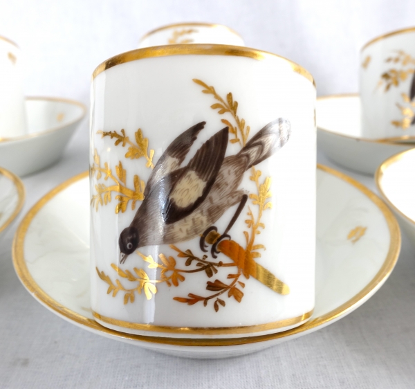 Brussels porcelain coffee set : 6 coffee cups gilt with fine gold and polychromatic birds circa 1800
