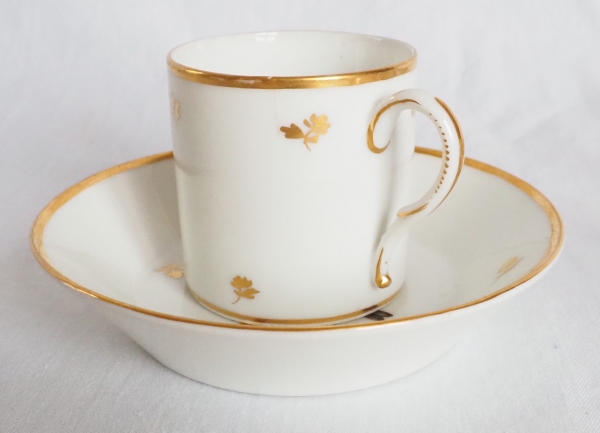Brussels porcelain coffee set : 6 coffee cups gilt with fine gold and polychromatic birds circa 1800