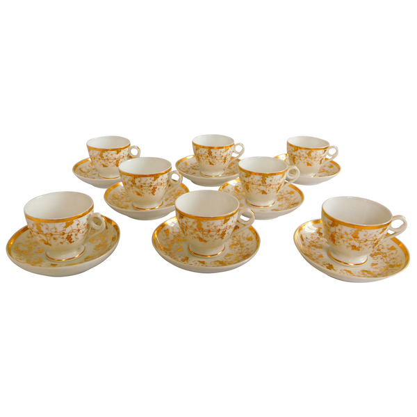 Paris Porcelain coffee set enhanced with fine gold : 8 coffee cups, early 19th century