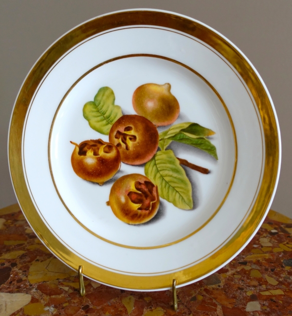 Darte Palais Royal N°21 - Empire porcelain plate decorated with medlars - signed