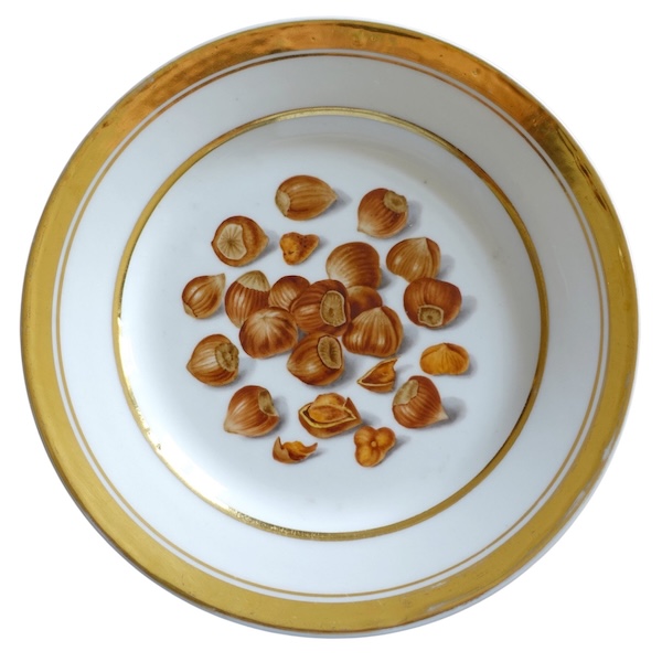 Darte Frères - Empire porcelain plate decorated with nuts - signed