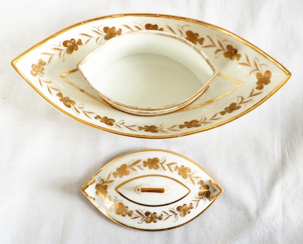 Paris porcelain butter dish in the taste of Locre Manufacture - late 18th century