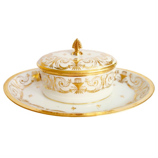 Manufacture de Locré - beurrier d'époque Consulat ou Empire en porcelaine dorée