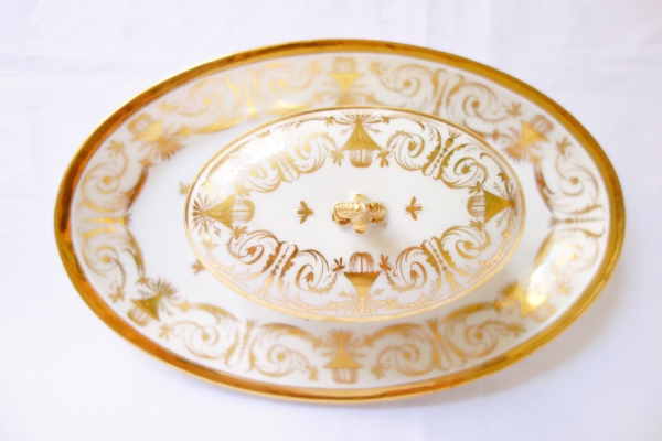 Manufacture de Locré - beurrier d'époque Consulat ou Empire en porcelaine dorée