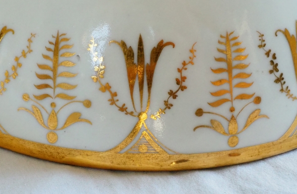 Empire Paris porcelain biscuit bowl enhanced with fine gold attributed to Locre Manufacture