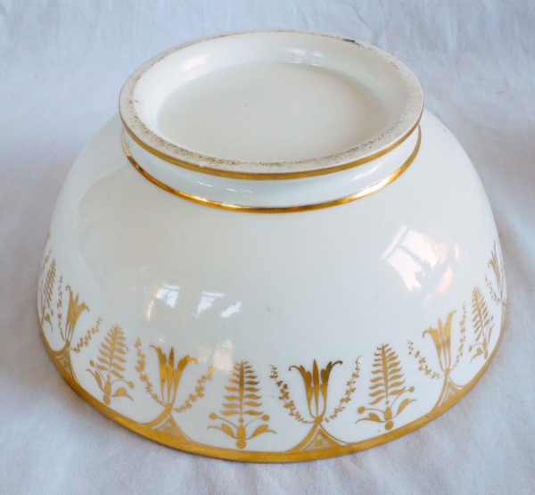 Empire Paris porcelain biscuit bowl enhanced with fine gold attributed to Locre Manufacture