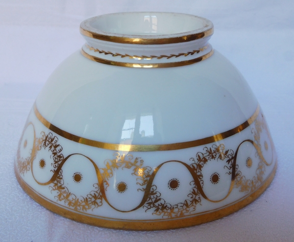 Bol / ramequin / vide-poches en porcelaine de Paris dorée, époque Restauration XIXe