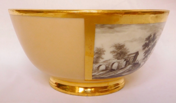 Manufacture Halley : bol à biscuits en porcelaine de Paris dorée, paysages en grisaille, époque Empire