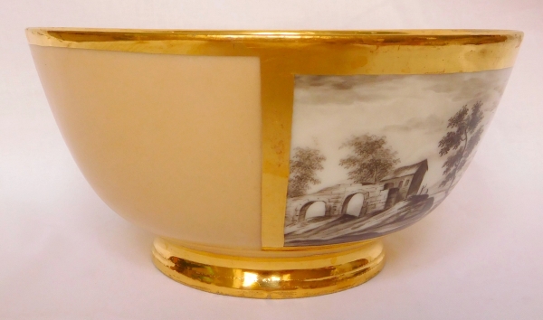 Paris porcelain biscuits bowl, manufacture of Halley, Empire period, early 19th century