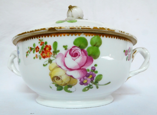 Bouillon en porcelaine de Boissettes, époque XVIIIe 1775-1781