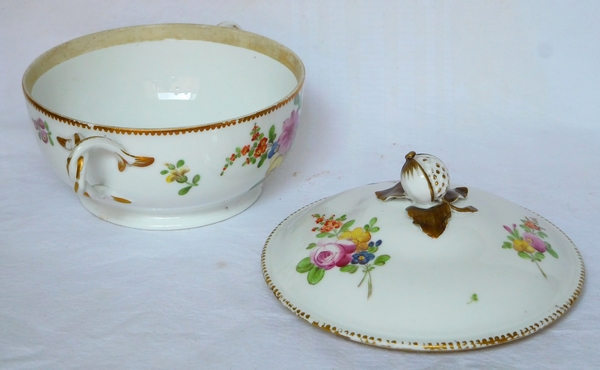 Bouillon en porcelaine de Boissettes, époque XVIIIe 1775-1781