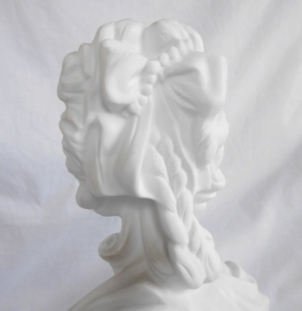 Queen Marie Antoinette bust, porcelain biscuit, Wengmüller model