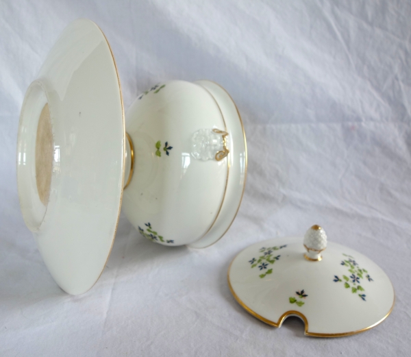 Confiturier en porcelaine de Paris, décor aux barbeaux, époque Empire Restauration