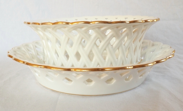 Nast : Empire Paris porcelain reticulated cup - early 19th century
