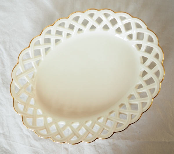 Nast : coupe corbeille ajourée et son dormant d'époque Empire - signée