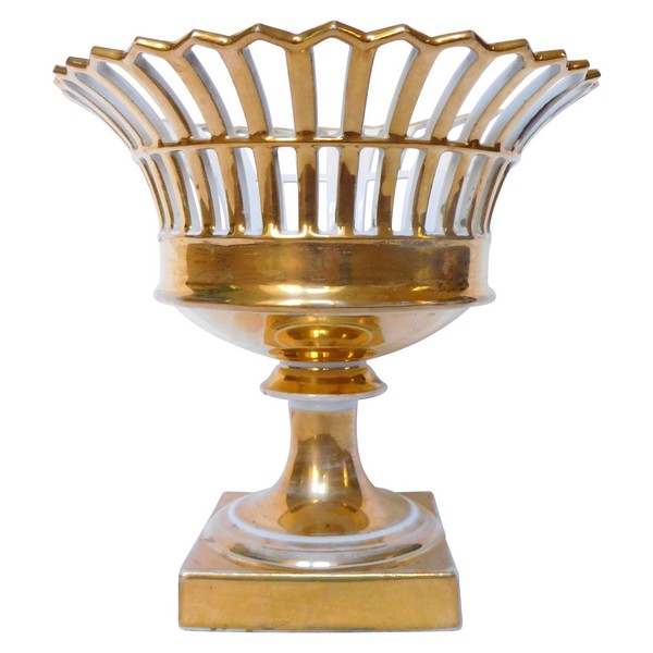 Empire Paris porcelain reticulated cup enhanced with fine gold, 19th century circa 1820