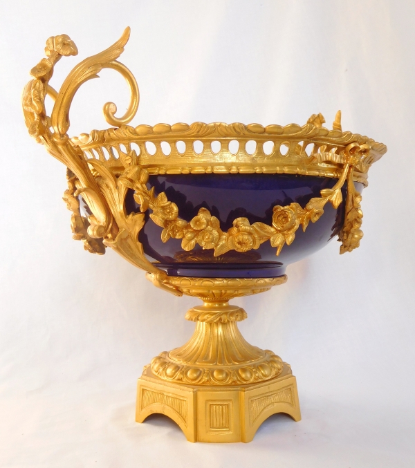 Large Louis XVI style ormolu and porcelain table centerpiece / bowl