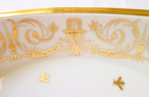 Manufacture de Locré - coupe navette d'époque Consulat ou Empire en porcelaine dorée