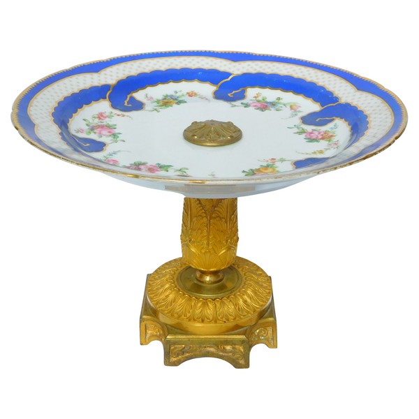 Manufacture Impériale de Saint Petersbourg - Russie : grande tazza coupe montée en porcelaine époque XIXe siècle