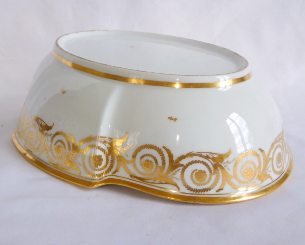 Ensemble lavabo en porcelaine - broc de toilette et son bassin d'époque Louis XVI