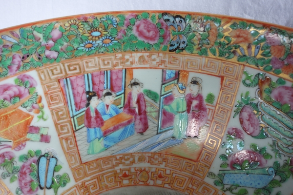 Grand bol à punch en porcelaine de Canton, Chine vers 1880 - 36cm