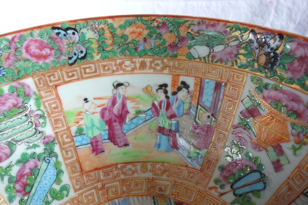 Grand bol à punch en porcelaine de Canton, Chine vers 1880 - 36cm