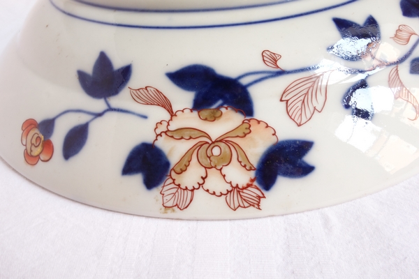 Grand plat en porcelaine à décor Imari d'époque fin XVIIIe - Chine ou Japon